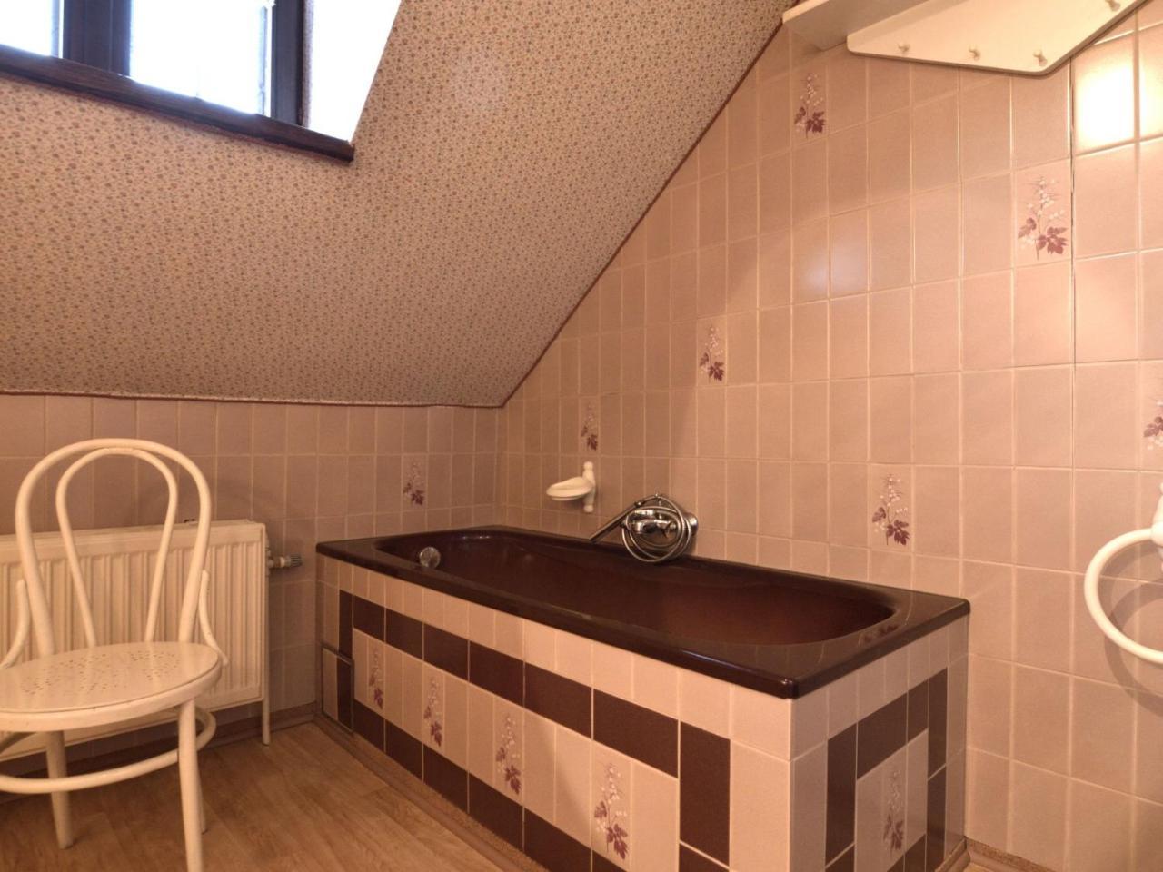 Vakantiehuis Cozy In With Large Garden *
